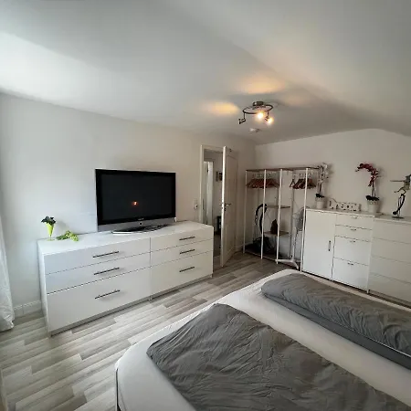 Schlueter Apartment *